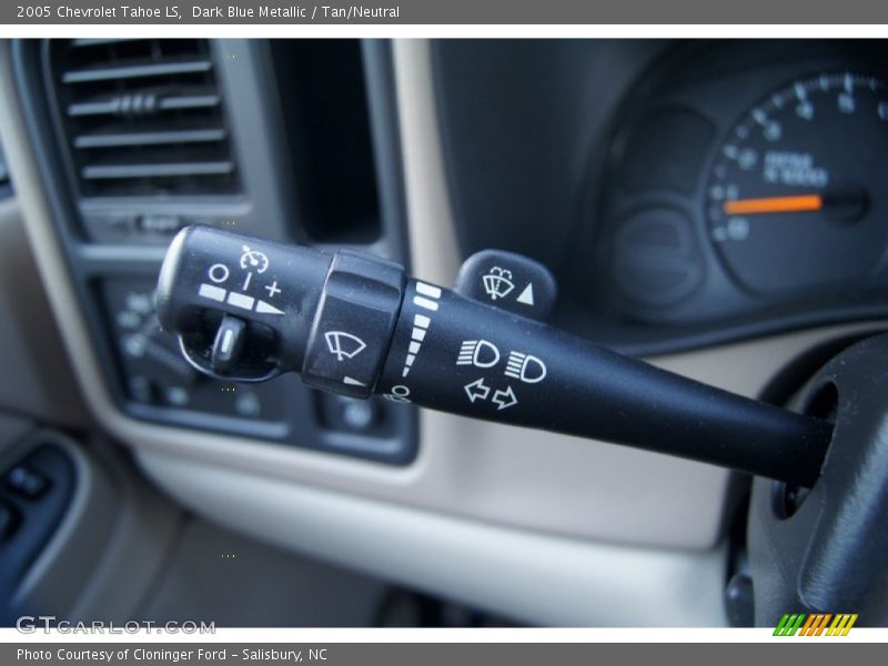 Dark Blue Metallic / Tan/Neutral 2005 Chevrolet Tahoe LS