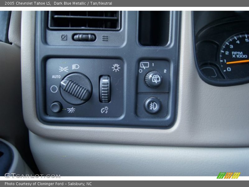 Dark Blue Metallic / Tan/Neutral 2005 Chevrolet Tahoe LS