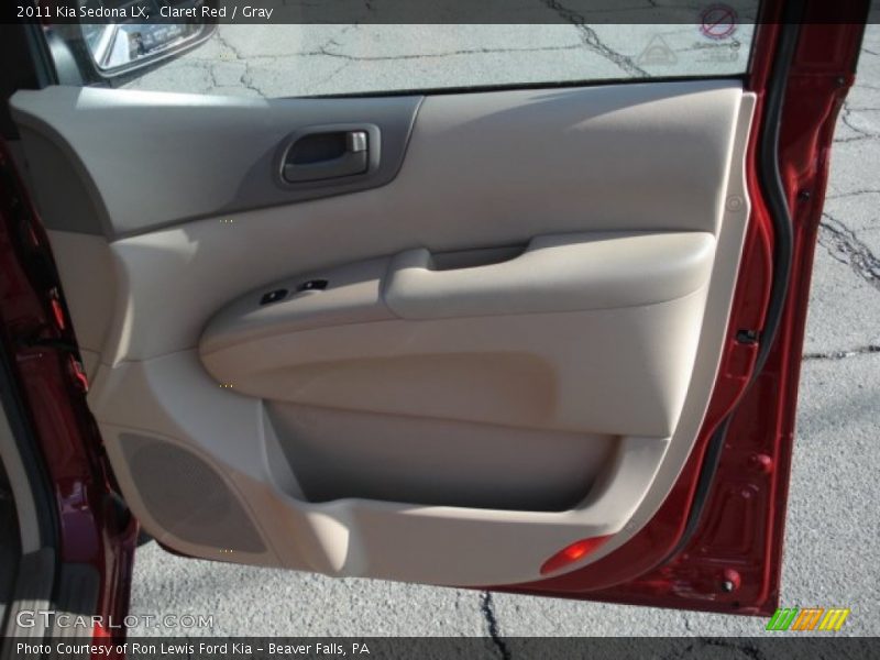 Claret Red / Gray 2011 Kia Sedona LX