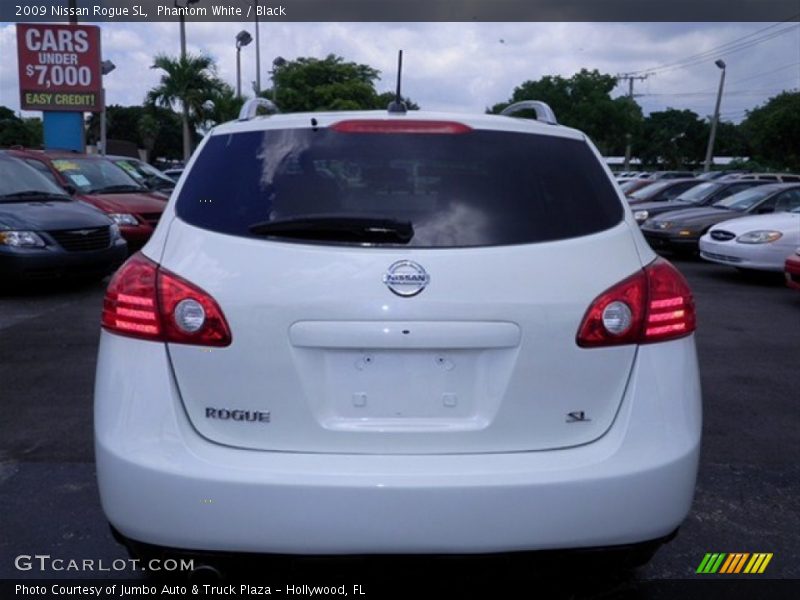 Phantom White / Black 2009 Nissan Rogue SL