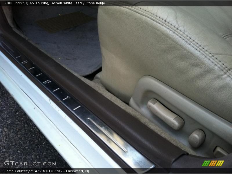 Aspen White Pearl / Stone Beige 2000 Infiniti Q 45 Touring