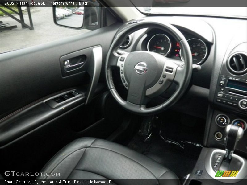 Phantom White / Black 2009 Nissan Rogue SL