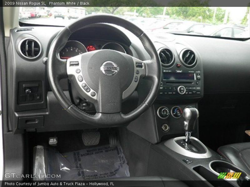 Phantom White / Black 2009 Nissan Rogue SL