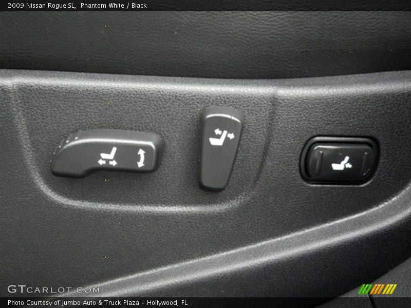 Phantom White / Black 2009 Nissan Rogue SL
