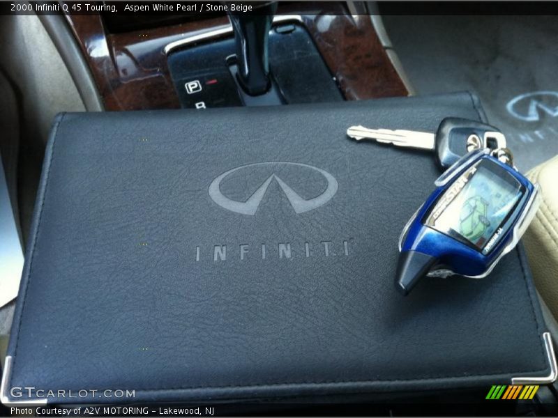 Aspen White Pearl / Stone Beige 2000 Infiniti Q 45 Touring