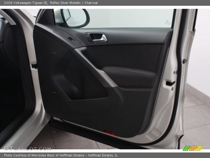 Reflex Silver Metallic / Charcoal 2009 Volkswagen Tiguan SE