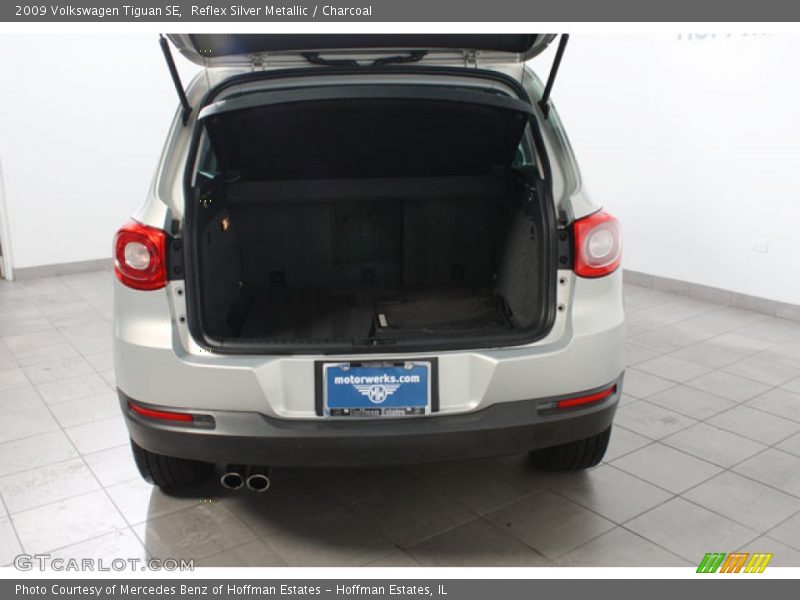 Reflex Silver Metallic / Charcoal 2009 Volkswagen Tiguan SE