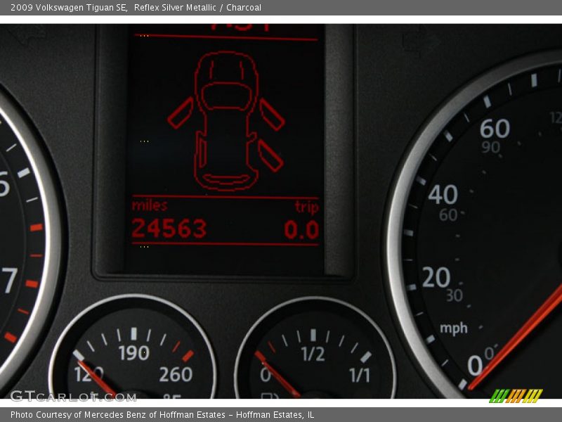 Reflex Silver Metallic / Charcoal 2009 Volkswagen Tiguan SE