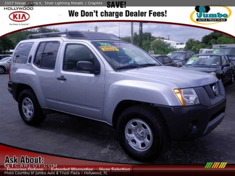 Silver Lightning Metallic / Graphite 2007 Nissan Xterra X