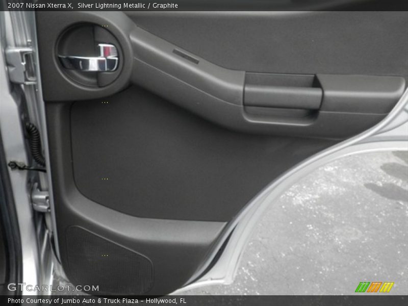 Silver Lightning Metallic / Graphite 2007 Nissan Xterra X