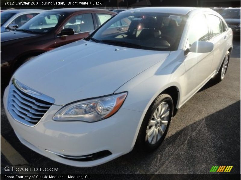 Bright White / Black 2012 Chrysler 200 Touring Sedan