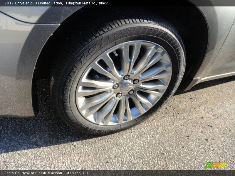 Tungsten Metallic / Black 2012 Chrysler 200 Limited Sedan