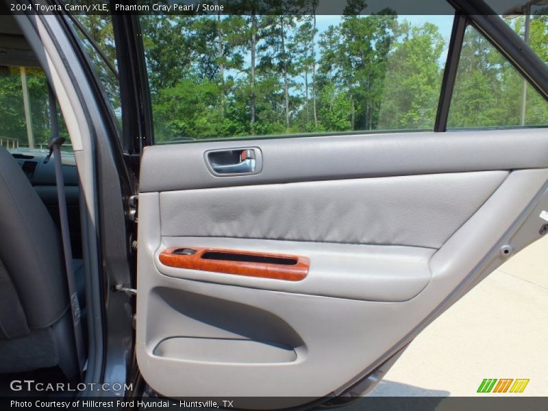 Phantom Gray Pearl / Stone 2004 Toyota Camry XLE