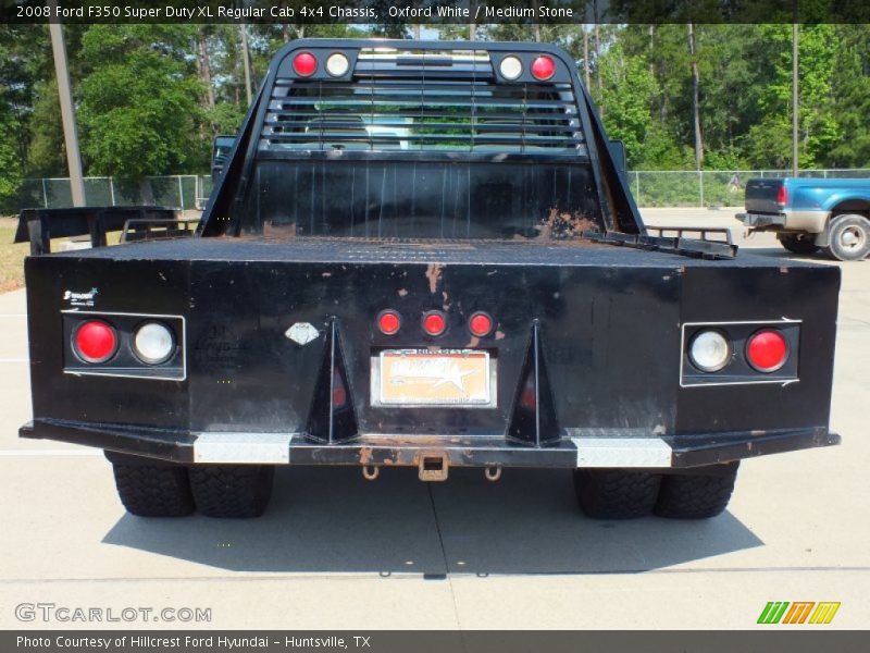Oxford White / Medium Stone 2008 Ford F350 Super Duty XL Regular Cab 4x4 Chassis