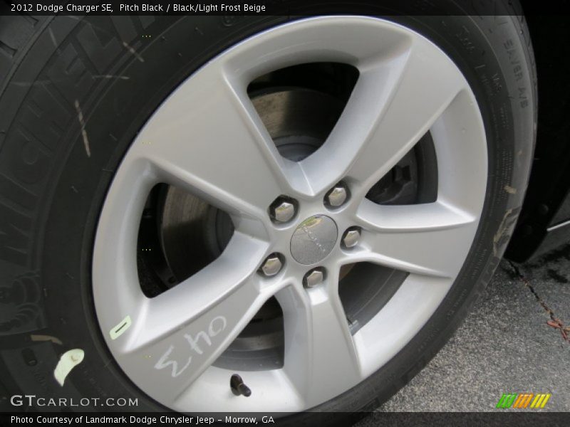 Pitch Black / Black/Light Frost Beige 2012 Dodge Charger SE