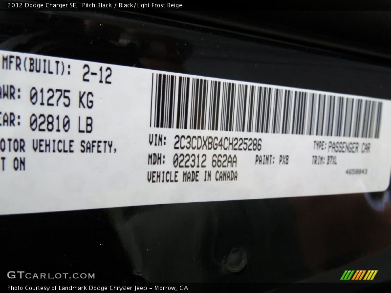 Pitch Black / Black/Light Frost Beige 2012 Dodge Charger SE