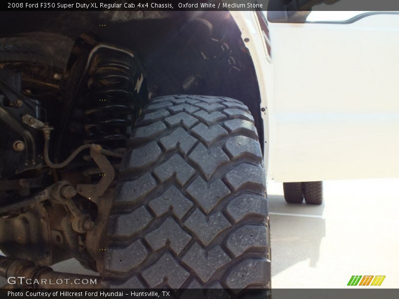 Oxford White / Medium Stone 2008 Ford F350 Super Duty XL Regular Cab 4x4 Chassis