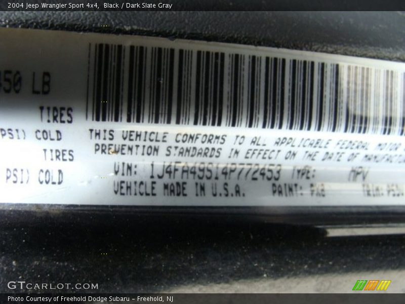 Black / Dark Slate Gray 2004 Jeep Wrangler Sport 4x4