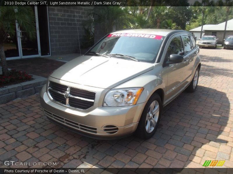 Light Sandstone Metallic / Dark Slate Gray 2010 Dodge Caliber SXT