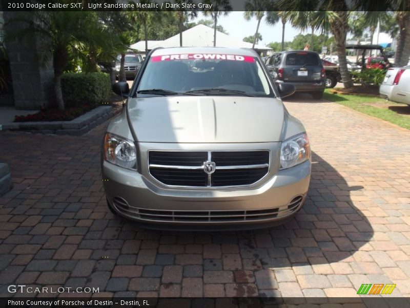 Light Sandstone Metallic / Dark Slate Gray 2010 Dodge Caliber SXT