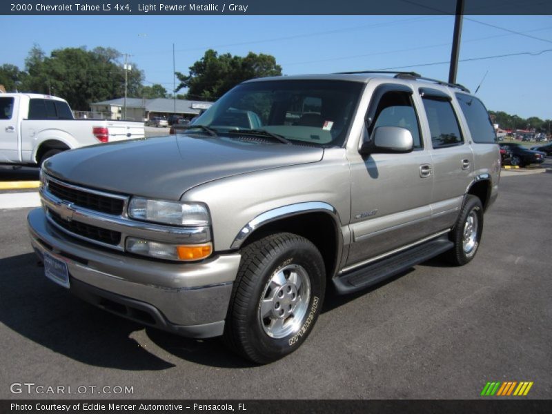 Light Pewter Metallic / Gray 2000 Chevrolet Tahoe LS 4x4