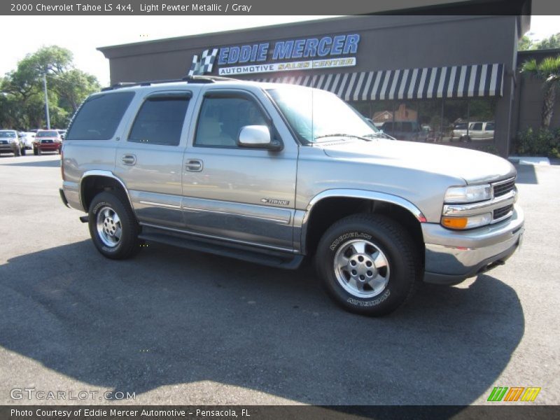 Light Pewter Metallic / Gray 2000 Chevrolet Tahoe LS 4x4