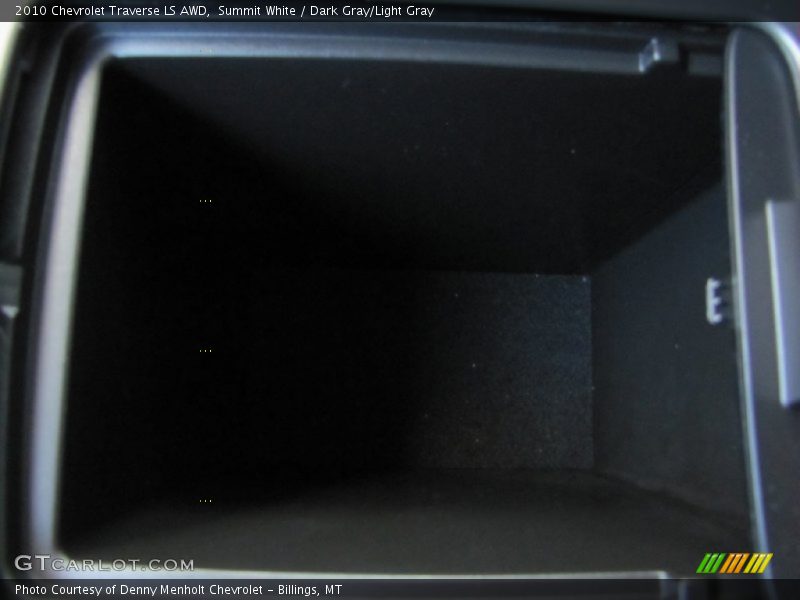 Summit White / Dark Gray/Light Gray 2010 Chevrolet Traverse LS AWD