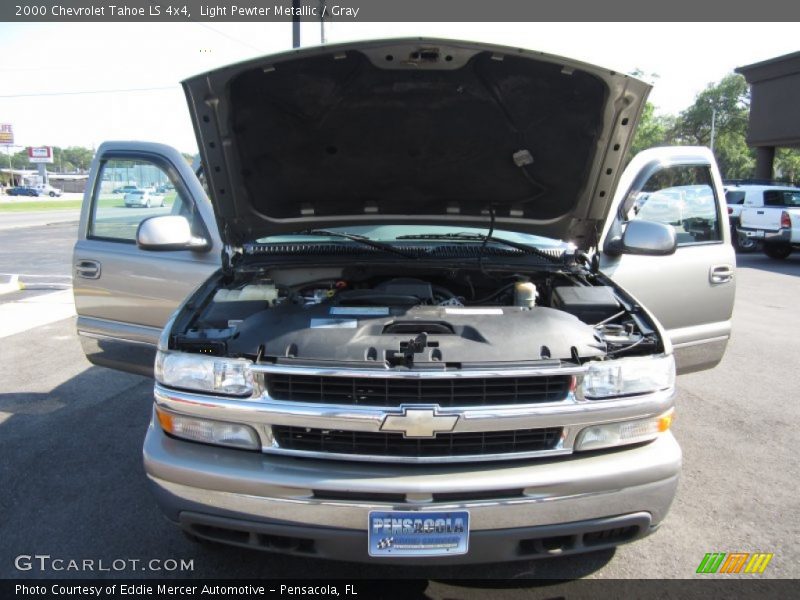 Light Pewter Metallic / Gray 2000 Chevrolet Tahoe LS 4x4