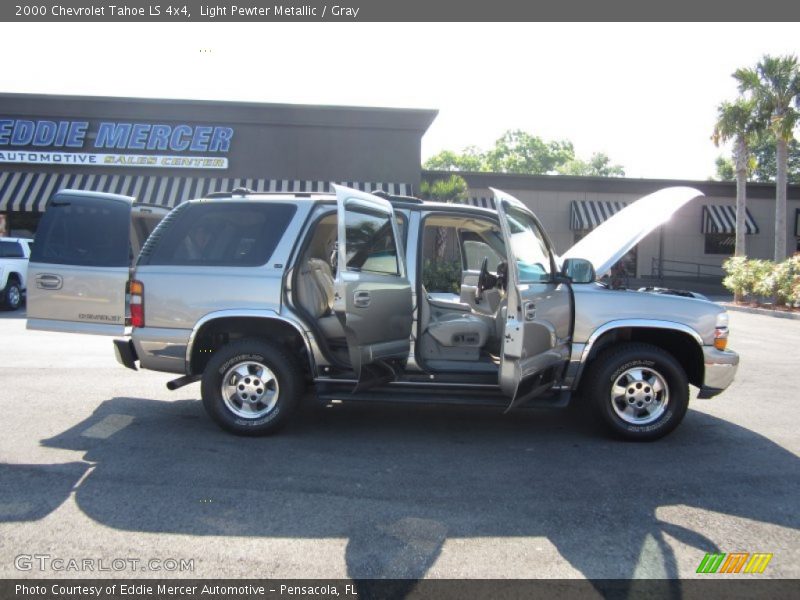 Light Pewter Metallic / Gray 2000 Chevrolet Tahoe LS 4x4