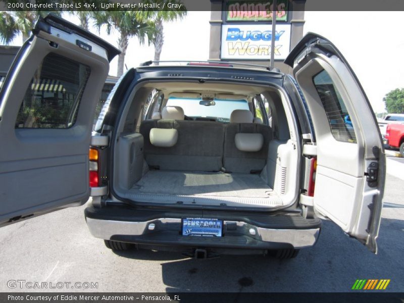Light Pewter Metallic / Gray 2000 Chevrolet Tahoe LS 4x4