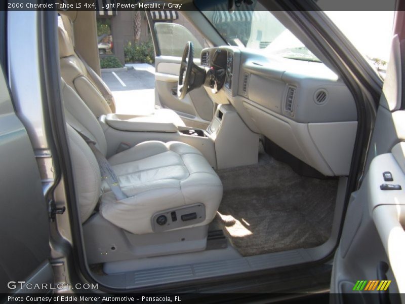 Light Pewter Metallic / Gray 2000 Chevrolet Tahoe LS 4x4