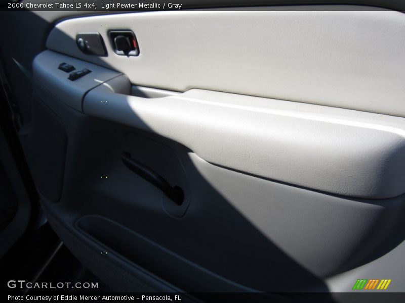 Light Pewter Metallic / Gray 2000 Chevrolet Tahoe LS 4x4
