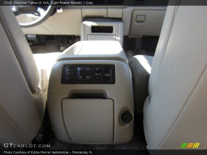 Light Pewter Metallic / Gray 2000 Chevrolet Tahoe LS 4x4