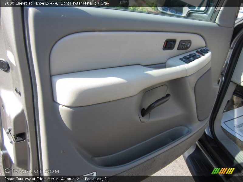 Light Pewter Metallic / Gray 2000 Chevrolet Tahoe LS 4x4