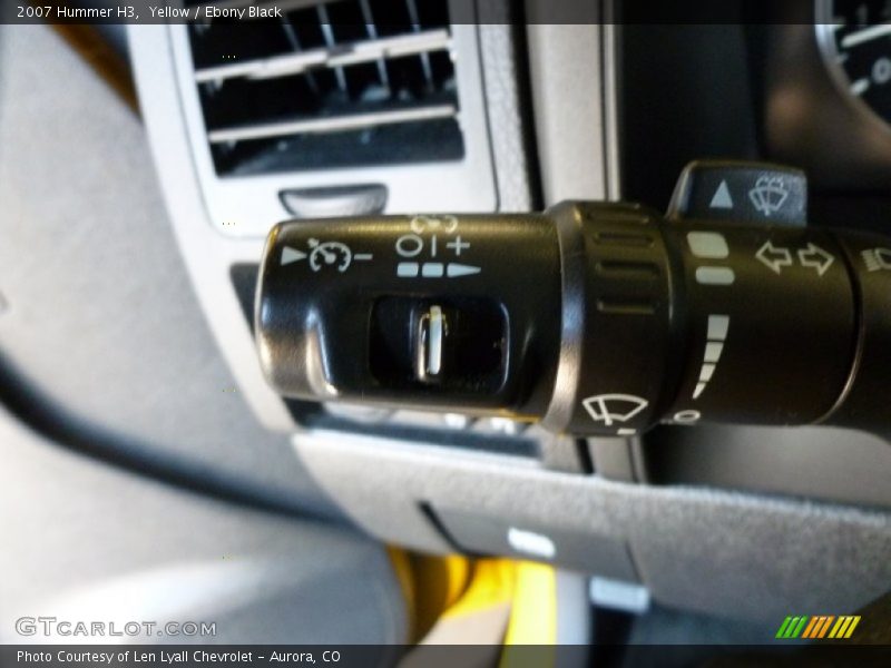 Yellow / Ebony Black 2007 Hummer H3