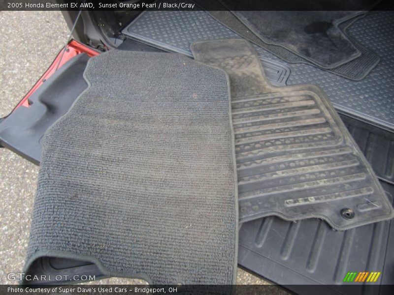Sunset Orange Pearl / Black/Gray 2005 Honda Element EX AWD