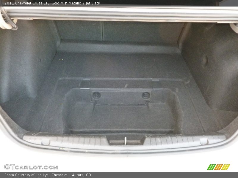 Gold Mist Metallic / Jet Black 2011 Chevrolet Cruze LT