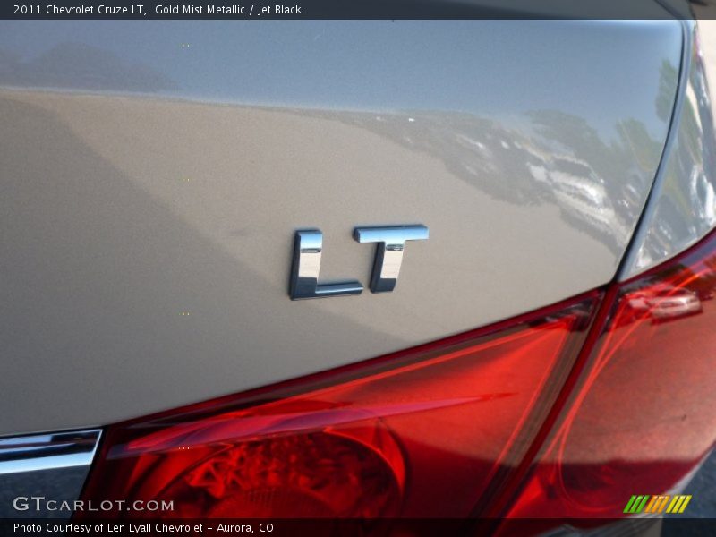 Gold Mist Metallic / Jet Black 2011 Chevrolet Cruze LT