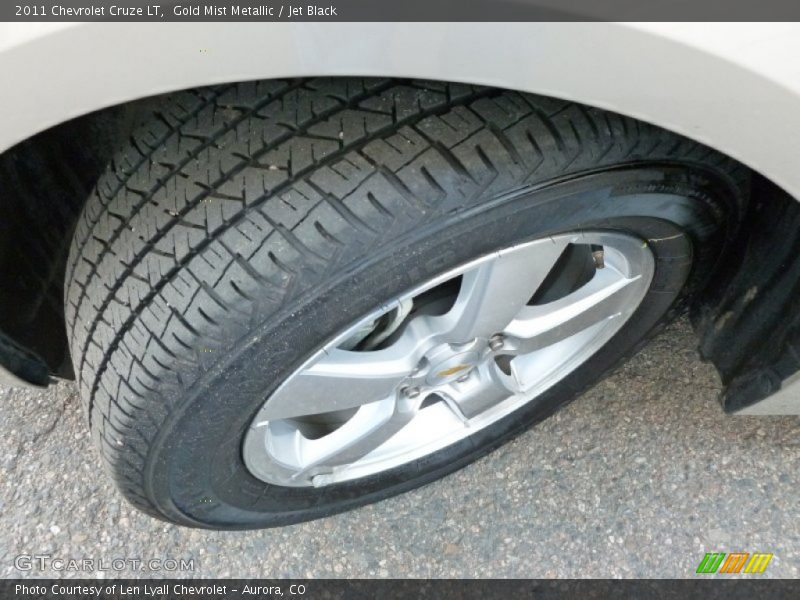 Gold Mist Metallic / Jet Black 2011 Chevrolet Cruze LT