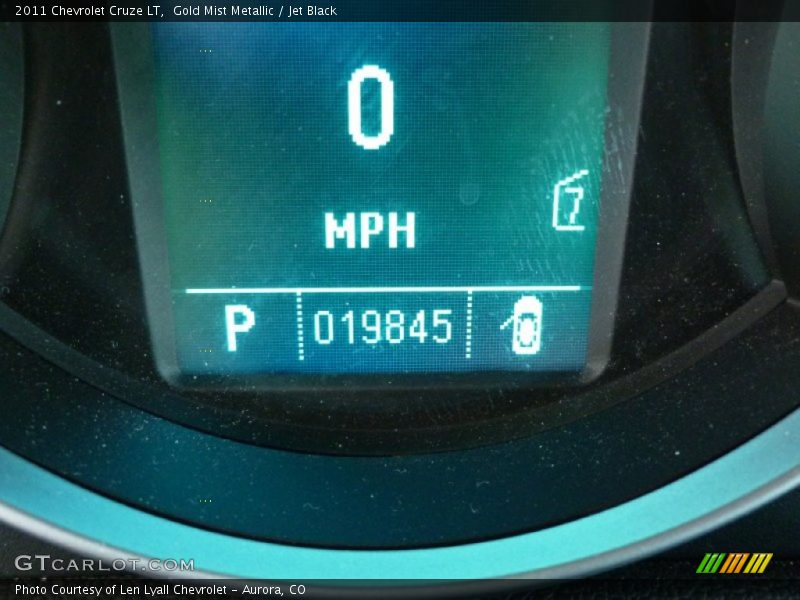 Gold Mist Metallic / Jet Black 2011 Chevrolet Cruze LT