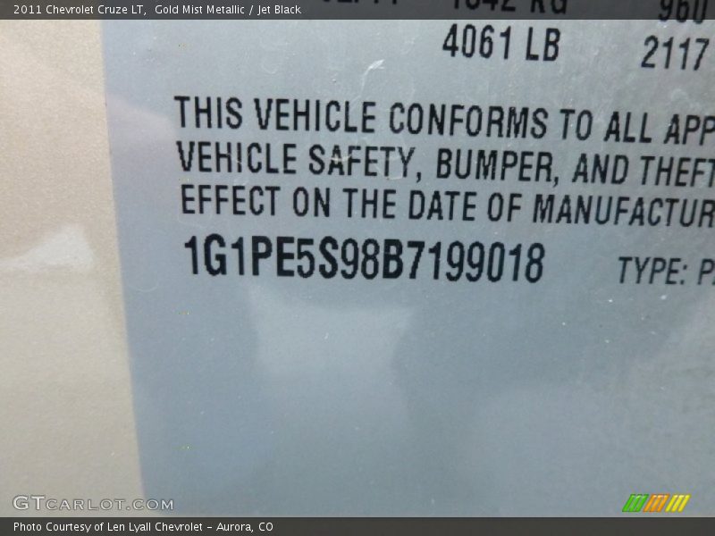 Gold Mist Metallic / Jet Black 2011 Chevrolet Cruze LT