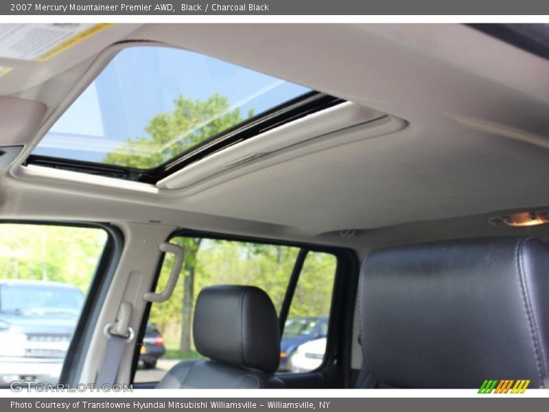 Black / Charcoal Black 2007 Mercury Mountaineer Premier AWD
