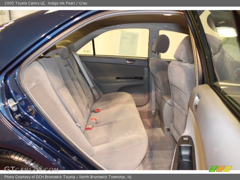 Indigo Ink Pearl / Gray 2005 Toyota Camry LE