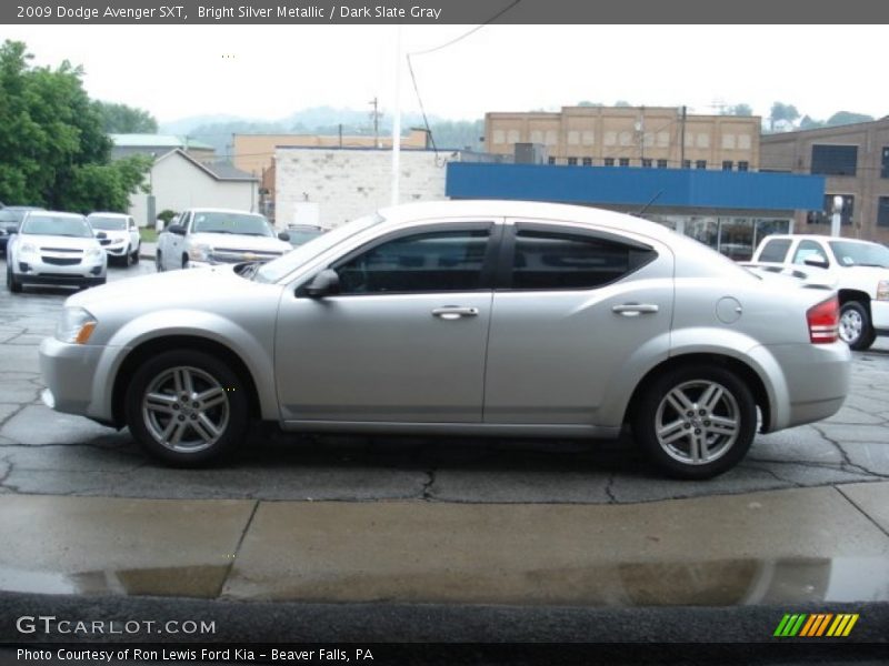 Bright Silver Metallic / Dark Slate Gray 2009 Dodge Avenger SXT