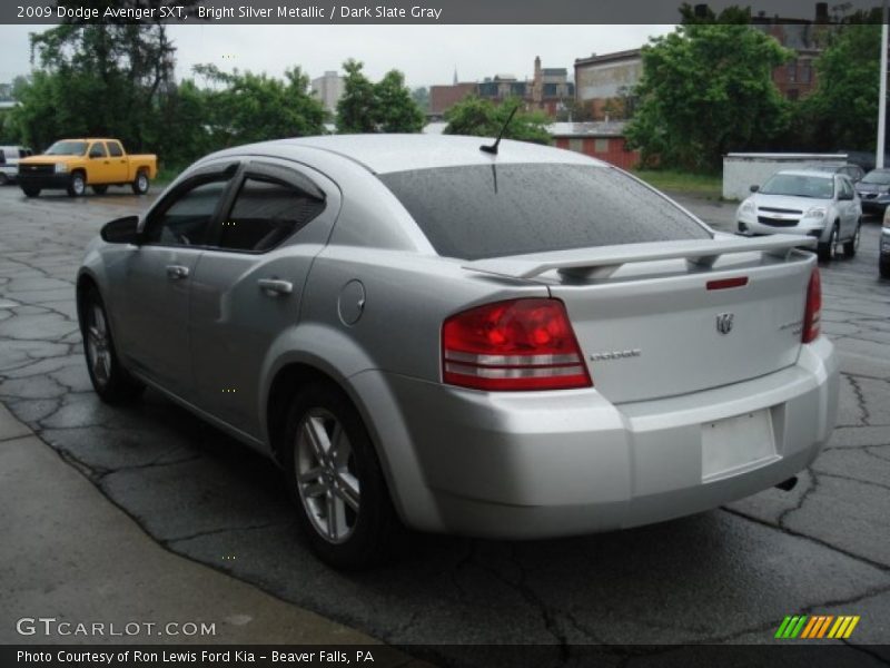 Bright Silver Metallic / Dark Slate Gray 2009 Dodge Avenger SXT