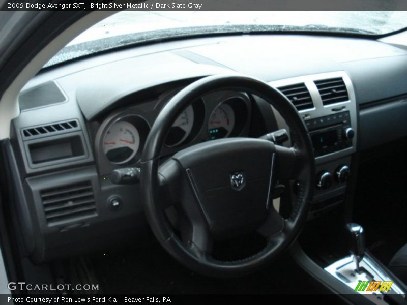 Bright Silver Metallic / Dark Slate Gray 2009 Dodge Avenger SXT