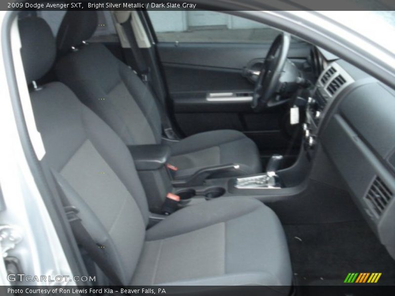 Bright Silver Metallic / Dark Slate Gray 2009 Dodge Avenger SXT