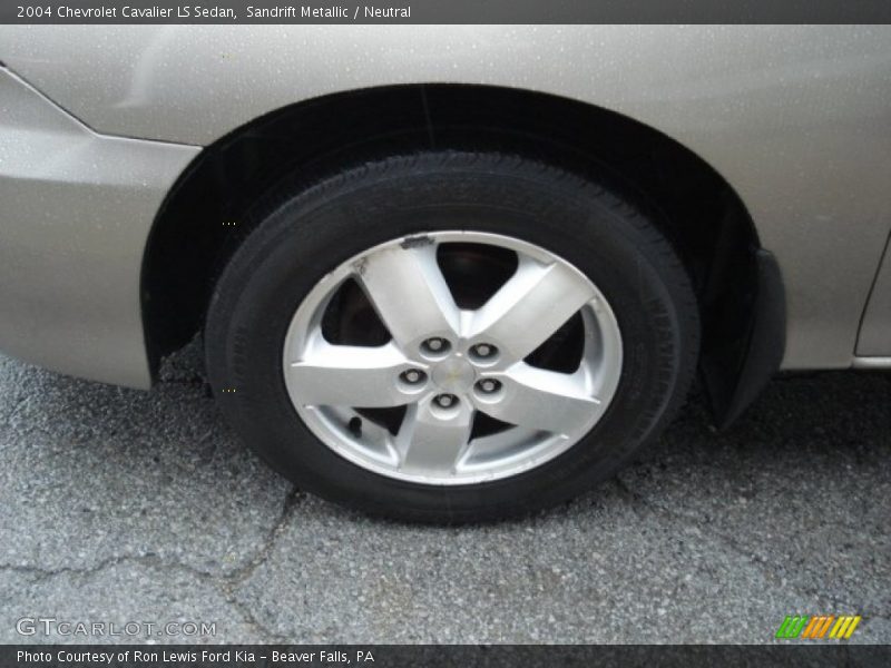 Sandrift Metallic / Neutral 2004 Chevrolet Cavalier LS Sedan