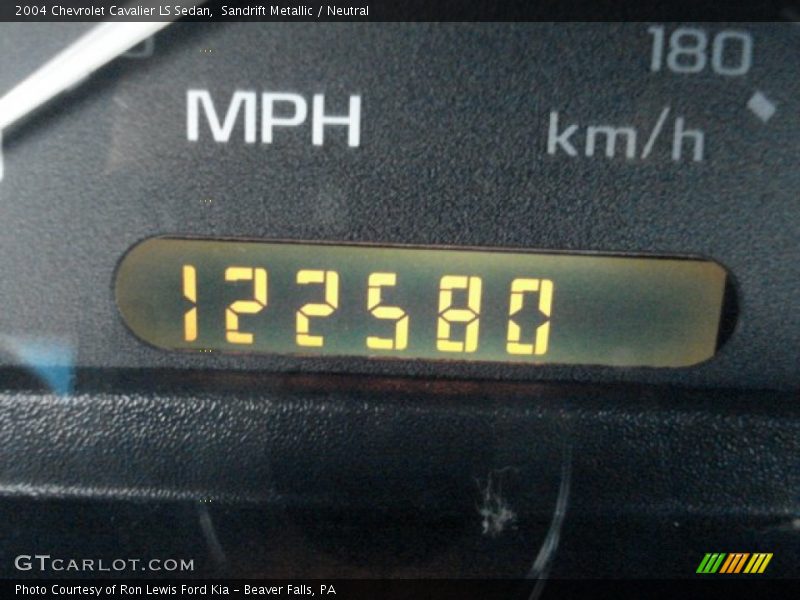 Sandrift Metallic / Neutral 2004 Chevrolet Cavalier LS Sedan