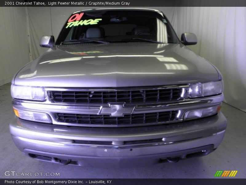 Light Pewter Metallic / Graphite/Medium Gray 2001 Chevrolet Tahoe